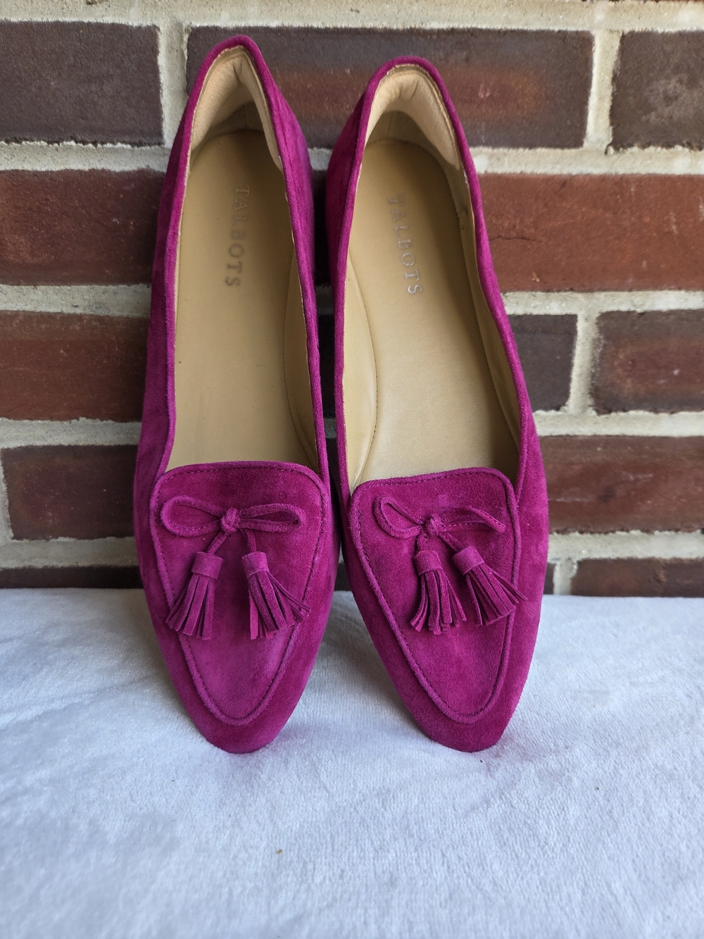 Talbots Fuchsia Suede Tassel Loafers Flats Women's Size 9AA Pointed Toe - Picture 11 of 11